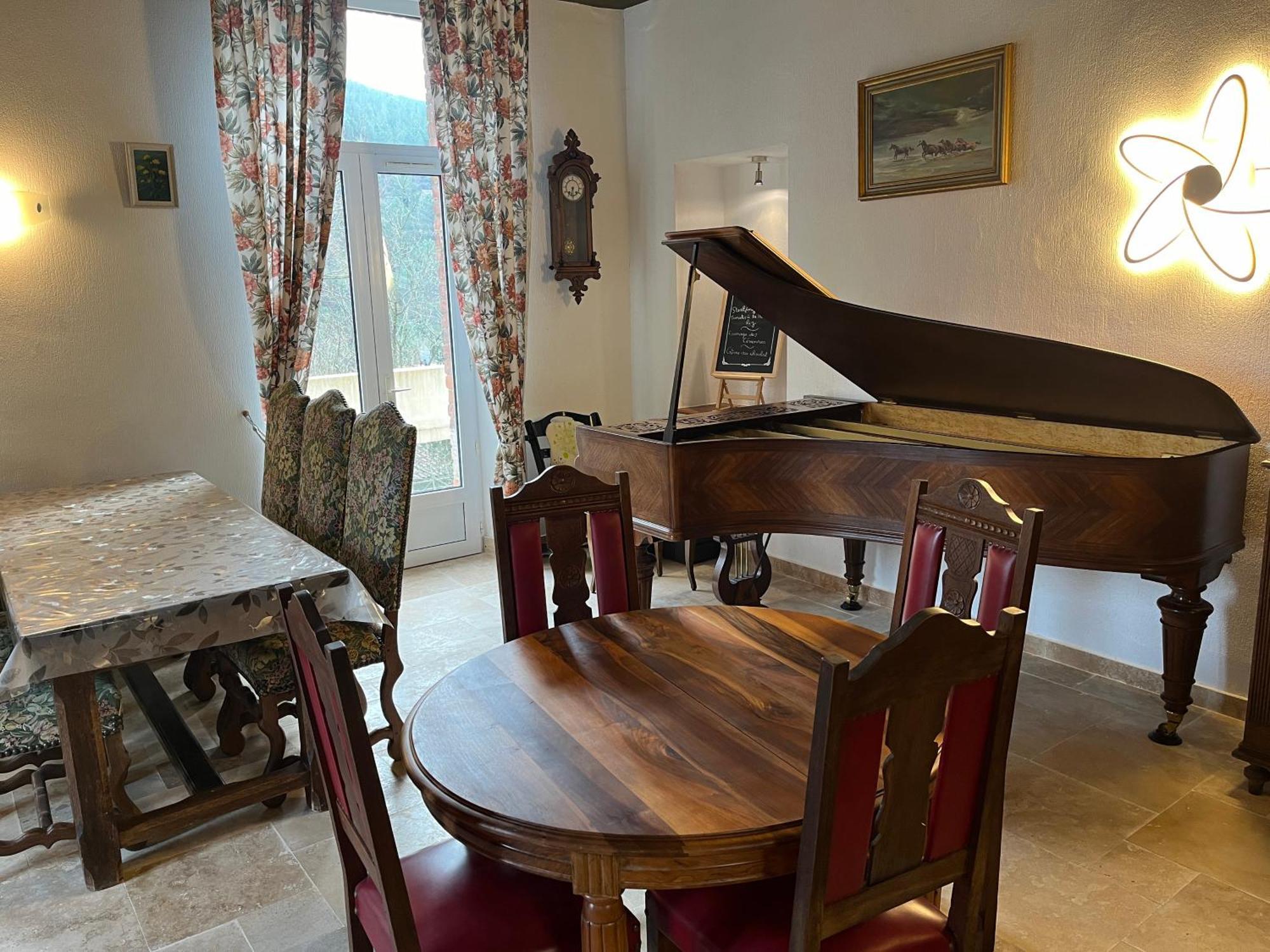 La Vernarede Chateau Lou Cante Perdrix מראה חיצוני תמונה